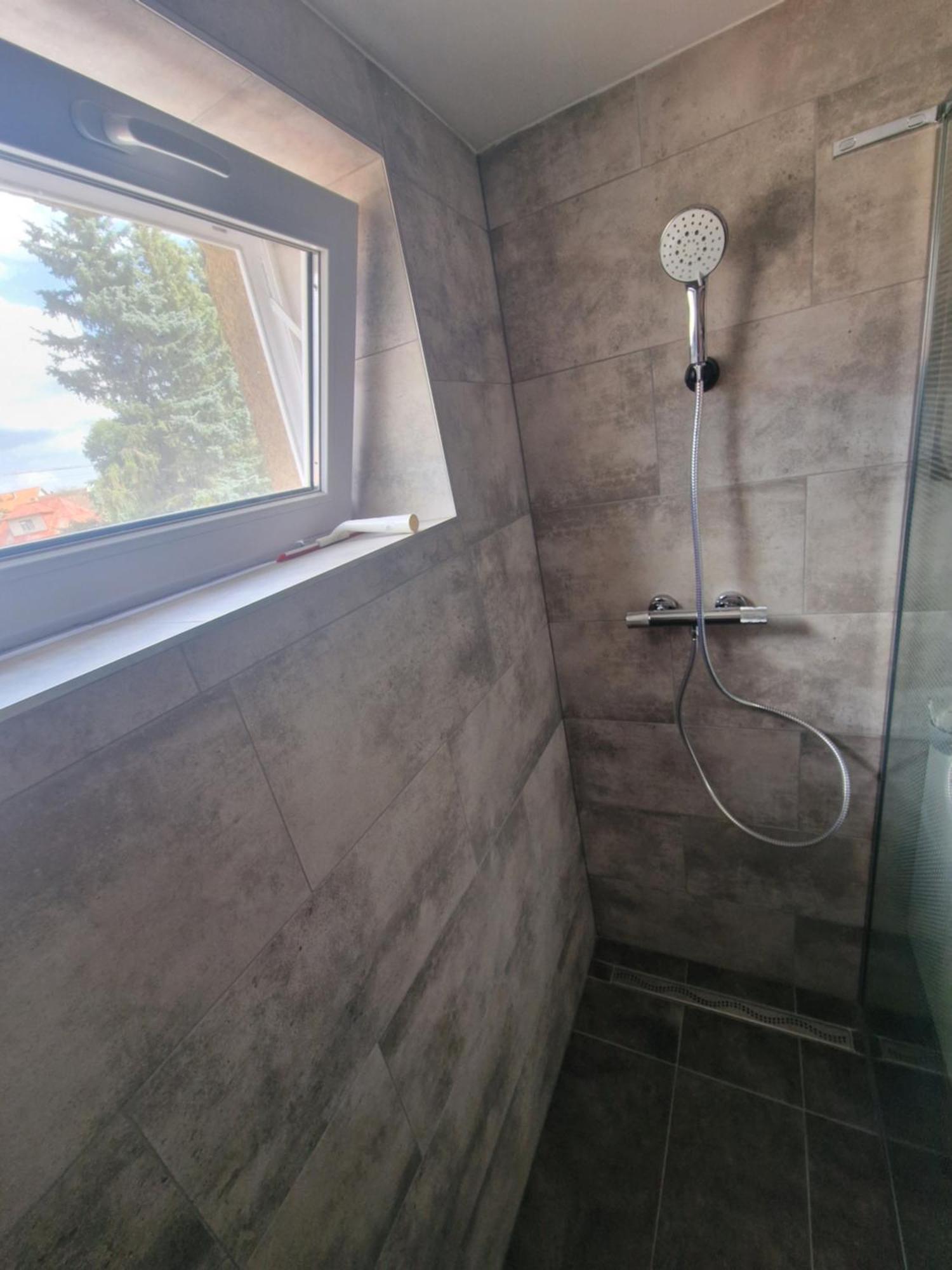 Apartman Vazec Luaran gambar